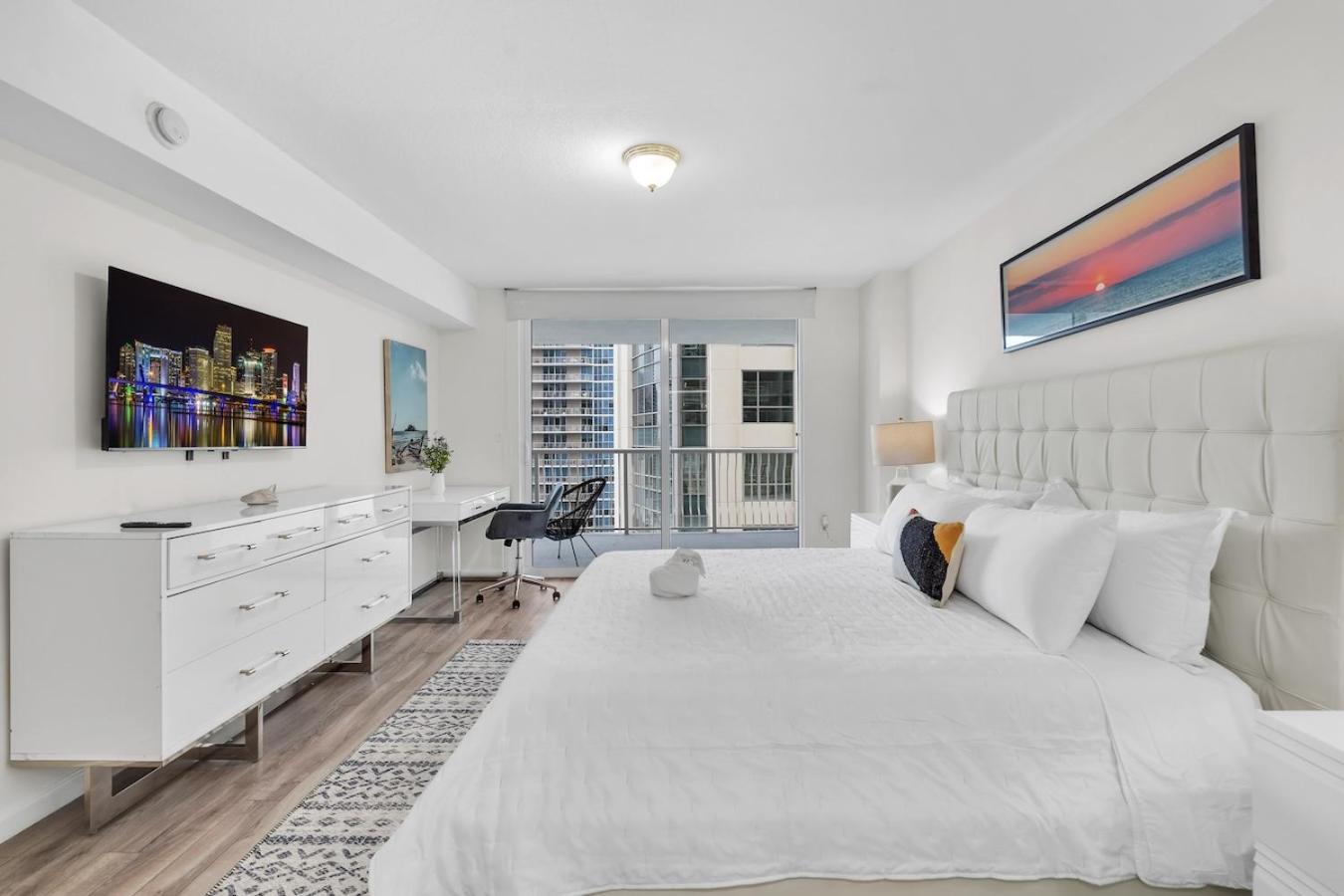 Apartment Brickell Key Gem: Stylish 1-bed W/ Free Parking