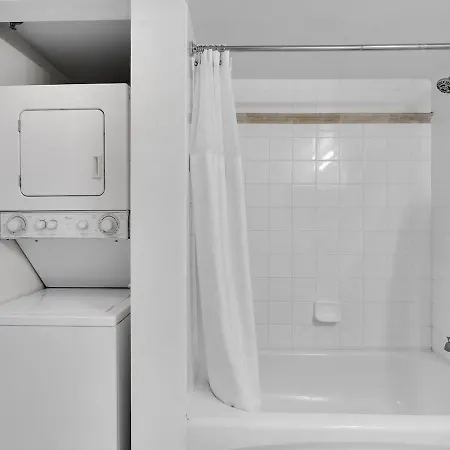Ferienwohnung Brickell Key Gem: Stylish 1-Bed W/ Free Parking Miami Exterior foto